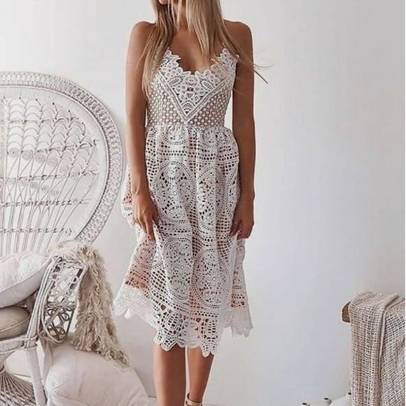 Two Sisters the Label Annabelle White Crochet Lace Dress Boho Birthday Wedding - Picture 1 of 16